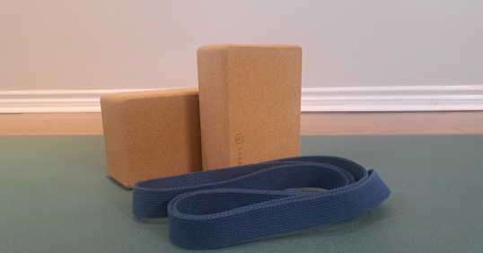 helpful props mat bricks strap